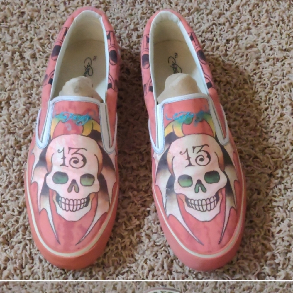 ISO pink skull Ed hardy slip on shoes